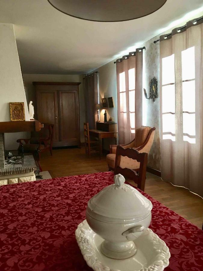 La Grande Maison De Carrouges Eksteriør billede